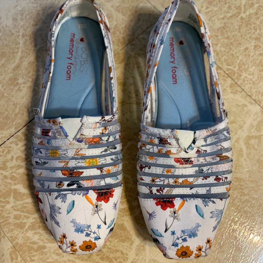 Skechers BOBS Slip On Shoes 9.5 Floral Mesh Stripe Memory Foam Cottagecore